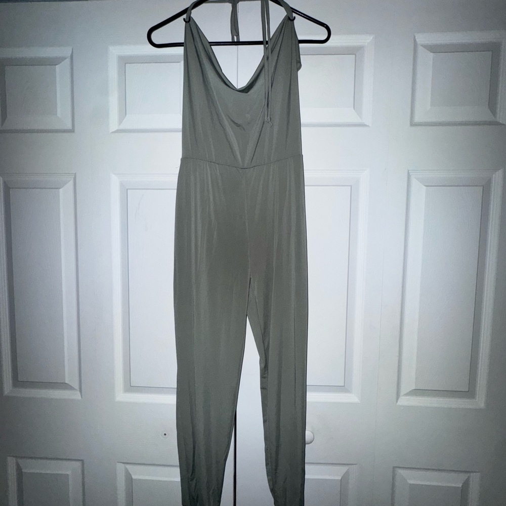 Elegant Greenish-Gray Jumpsuit